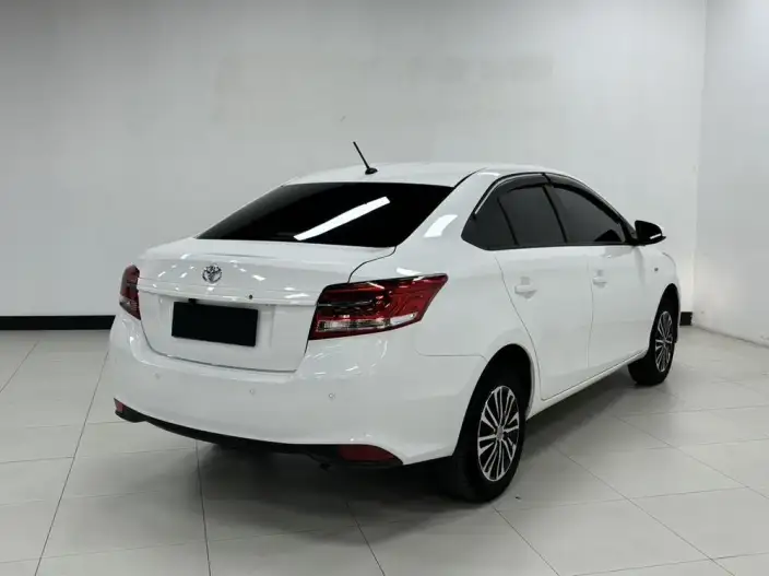 Toyota YARIS L Yaris Sedan 2022 Model 1.5L CVT Leading PLUS Edition – фото 6