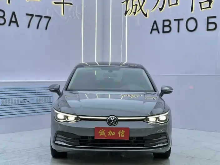 Volkswagen Golf 2023 Model 280TSI DSG Pro – фото 2