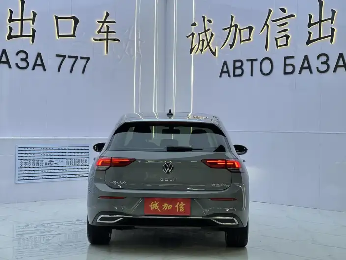 Volkswagen Golf 2023 Model 280TSI DSG Pro – фото 5