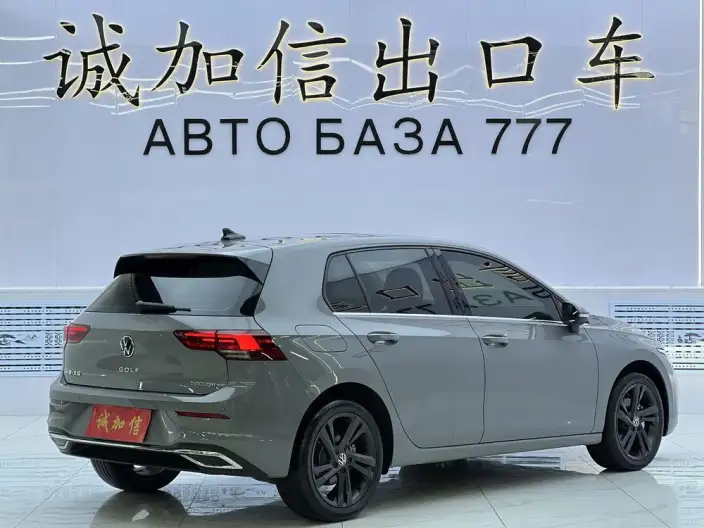 Volkswagen Golf 2023 Model 280TSI DSG Pro – фото 6