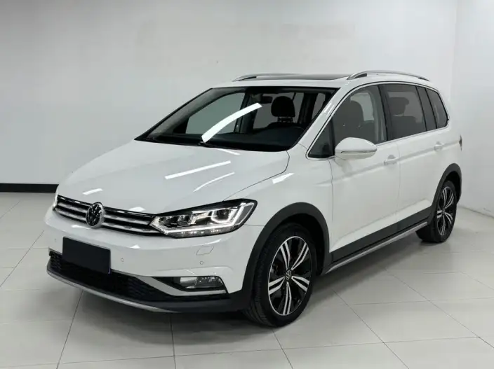Volkswagen Touran L 2021 Model 280TSI DSG Extension Edition 6 seat – фото 1