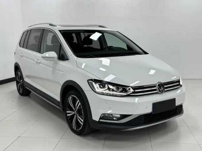 Volkswagen Touran L 2021 Model 280TSI DSG Extension Edition 6 seat – фото 3