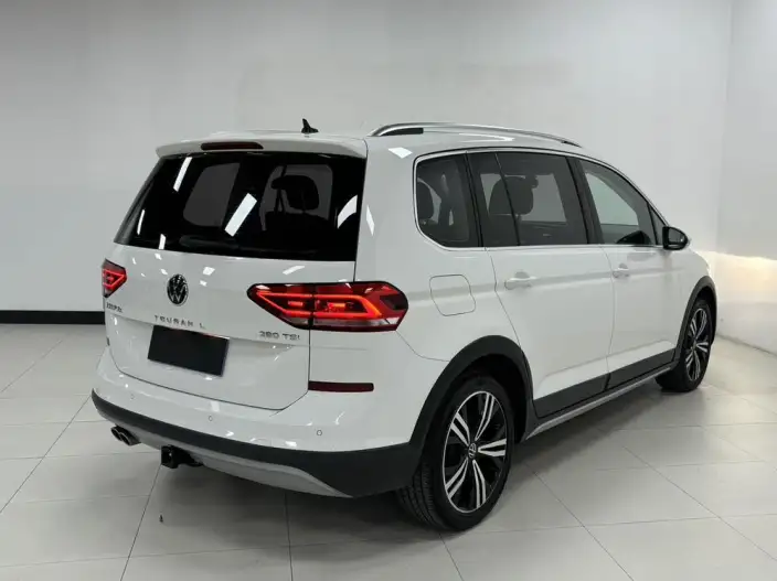 Volkswagen Touran L 2021 Model 280TSI DSG Extension Edition 6 seat – фото 6