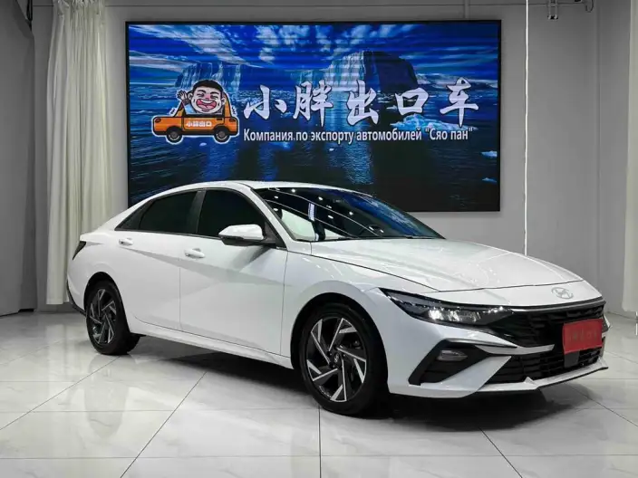 Hyundai Ioniq 2023 Model 1.5L CVT GLX Elite Edition – фото 3