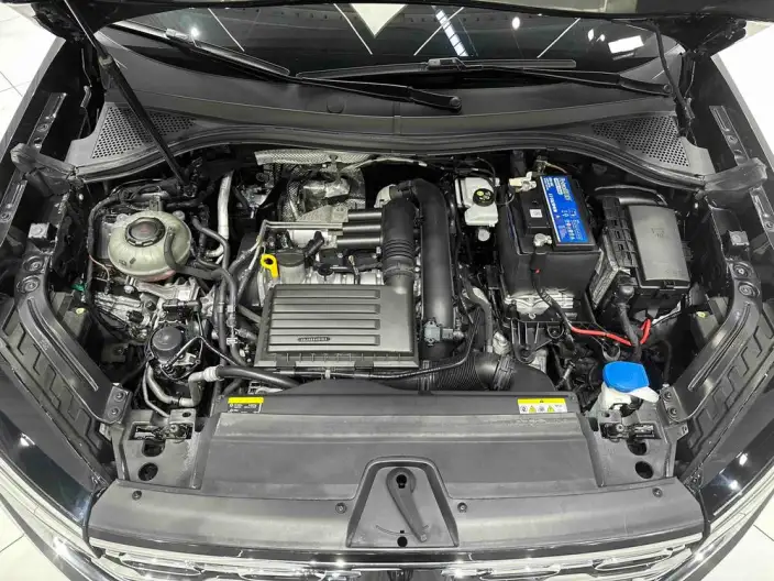 Volkswagen Tayron 2022 Model 280TSI 2WD Luxury Zhilian Edition – фото 8