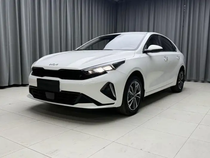 Kia K3 2023 Model 1.5L IVT Deluxe Edition