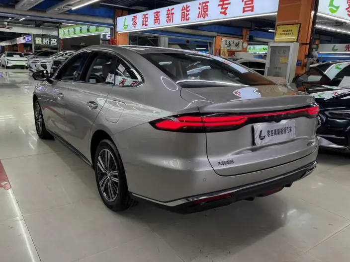 Geely Star Edition 6 2026 Model EM 125km Tiggo + Edition – фото 4