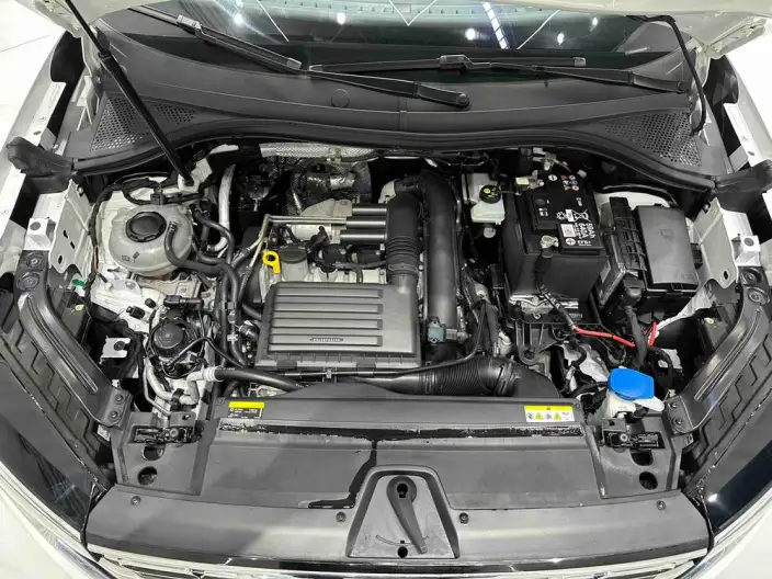 Volkswagen Tayron 2022 Model 280TSI 2WD Luxury Zhilian Edition – фото 8