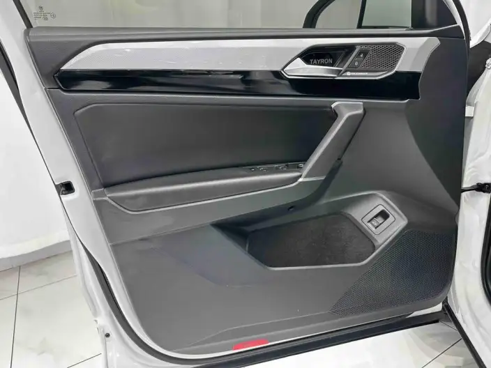 Volkswagen Tayron 2022 Model 280TSI 2WD Luxury Zhilian Edition – фото 8