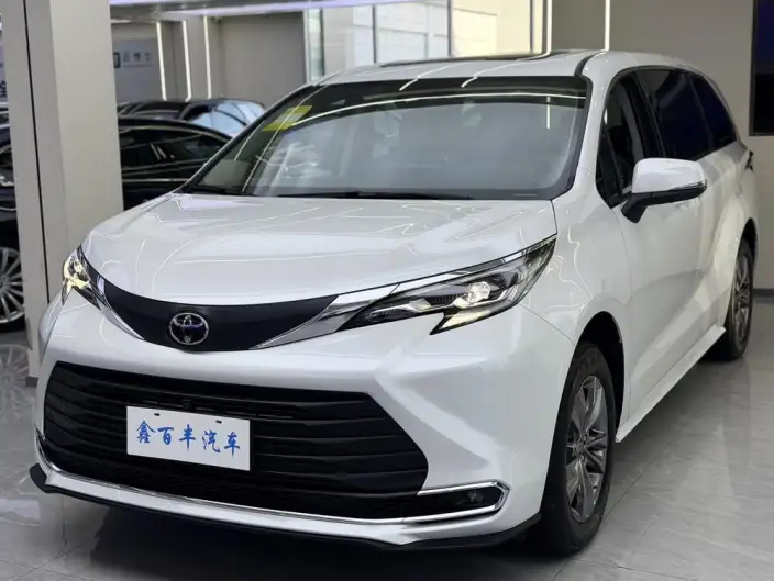 Toyota Sienna 2027 Model Hybrid 2.5L Comfort Edition – фото 1