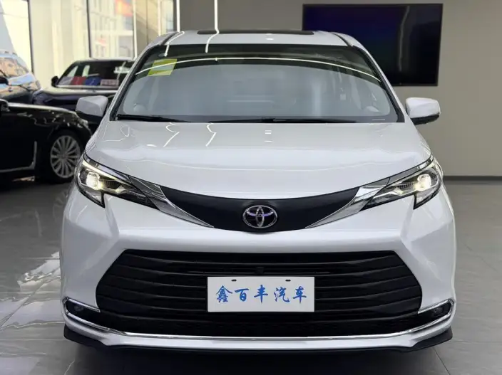 Toyota Sienna 2027 Model Hybrid 2.5L Comfort Edition – фото 2