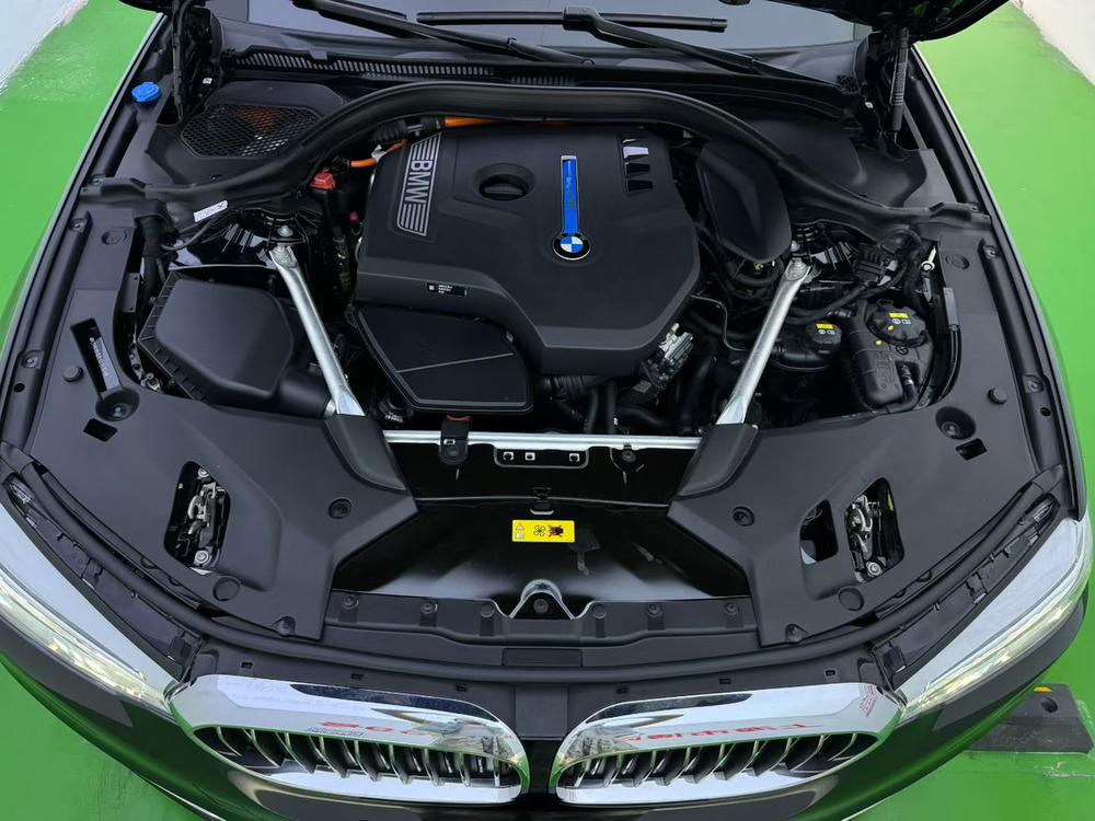 BMW 5 Series PHEV Модель 2019 года 530Le Luxury Set – фото 8