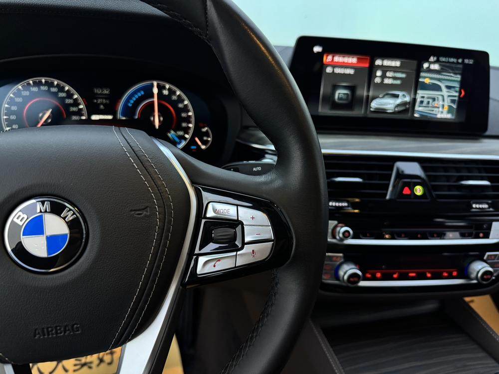 BMW 5 Series PHEV Модель 2019 года 530Le Luxury Set – фото 14