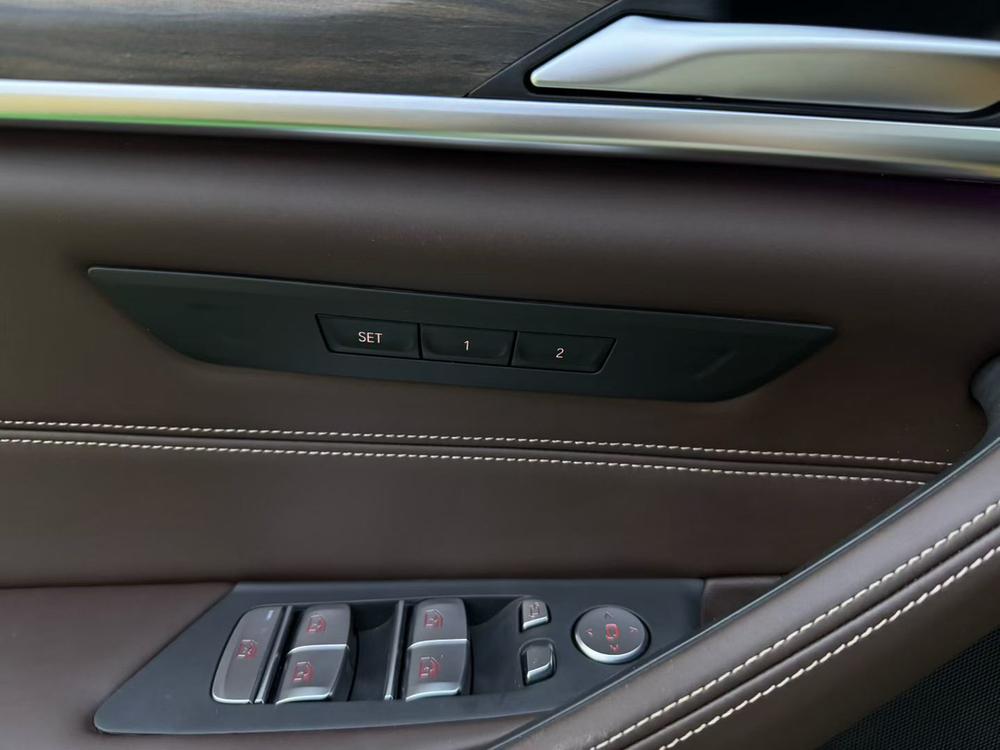 BMW 5 Series PHEV Модель 2019 года 530Le Luxury Set – фото 31