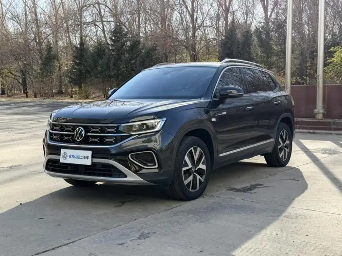 Volkswagen Tayron 2023 Model 280TSI 2WD Luxury Plus Advanced version – фото 1