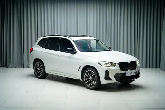 BMW X3 2023 Model xDrive30i Leading Model M Night Set – фото 3