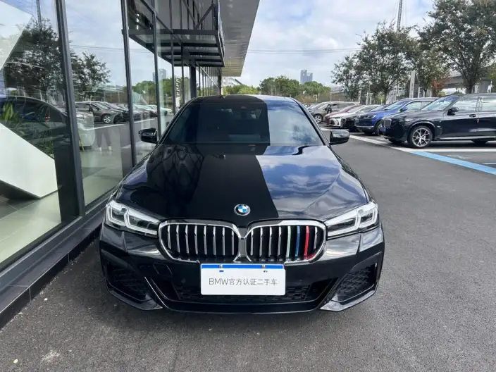 BMW 5 Series 2023 Model 530Li Leading Model M Sports Set – фото 2