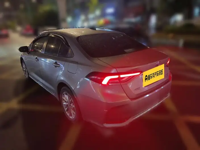 Toyota Corolla 2021 Model Hybrid 1.8L E-CVT Elite Edition – фото 4