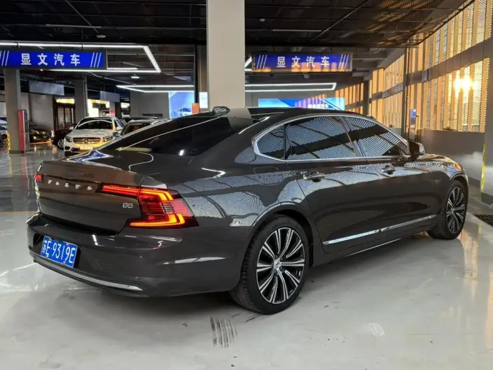 Volvo S90 2022 Model B5 Smart Range Deluxe Edition – фото 7