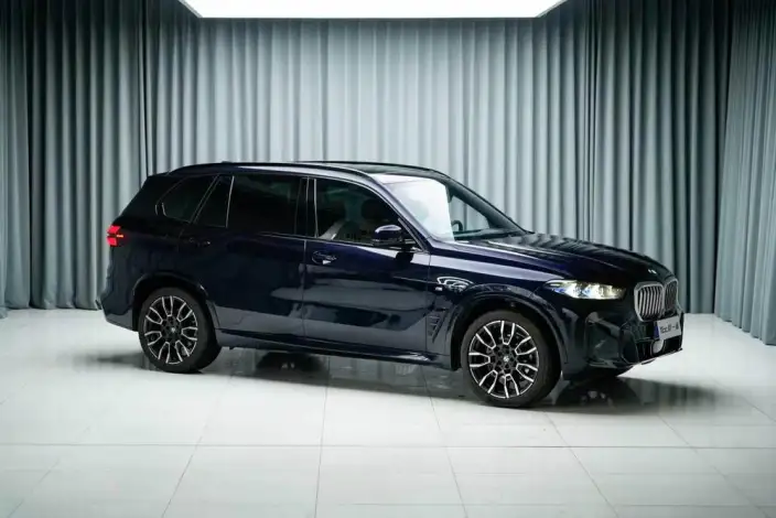 BMW X5 2023 Model xDrive40Li M Sports Night Set – фото 5