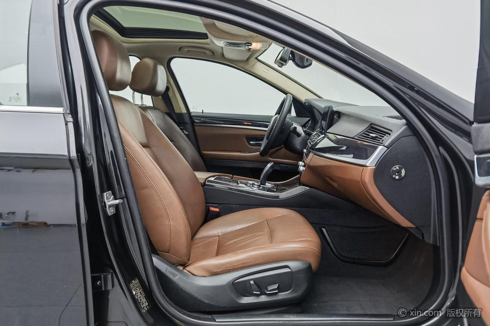 BMW 5 Series 2014 520Li Elegant – фото 23