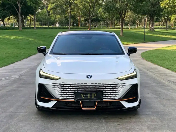 Changan UNI-V 2022 Model 1.5T Sports Edition – фото 2