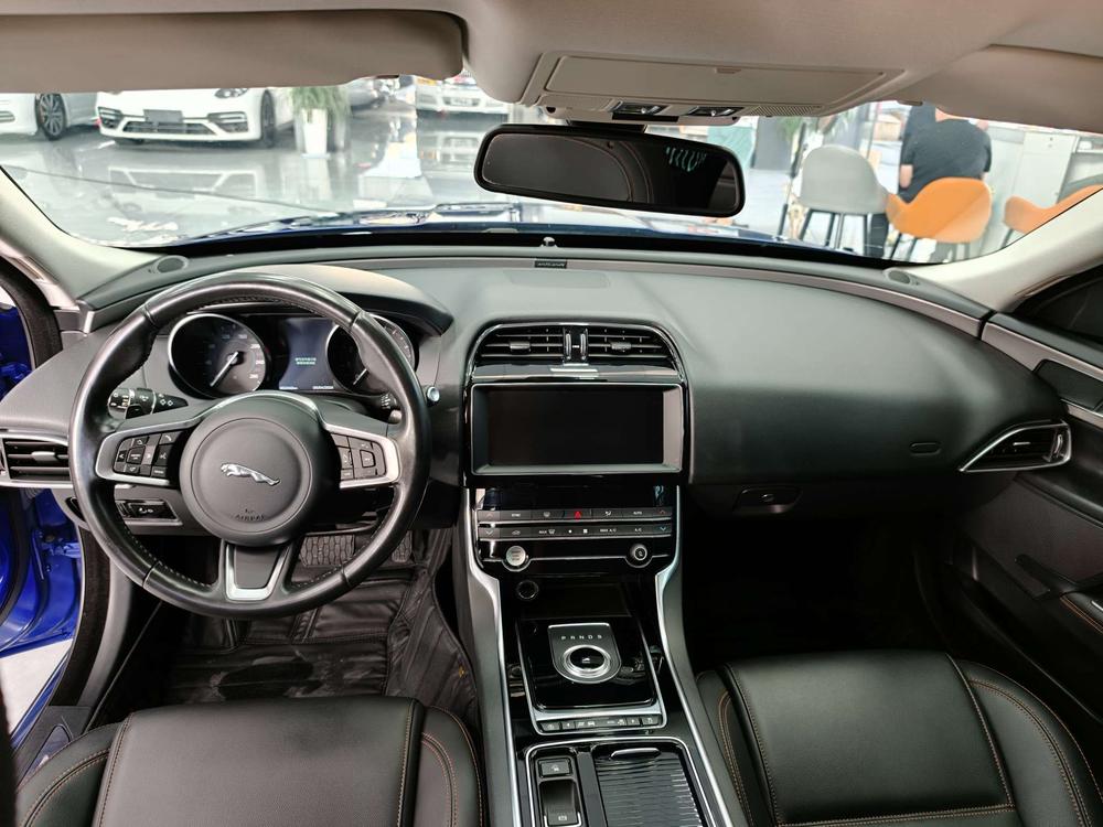 Jaguar XEL 2019 2.0T 200PS Luxury – фото 17