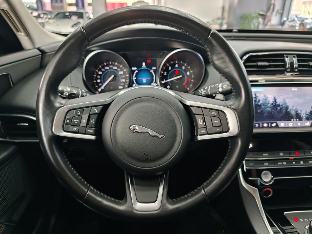 Jaguar XEL 2019 2.0T 200PS Luxury – фото 19