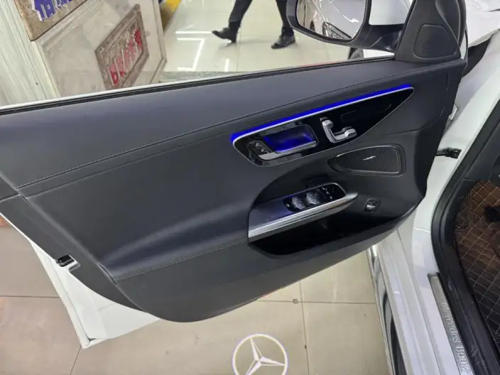 Mercedes-Benz C-Class 2022 Model C 200 L Sports Edition – фото 4