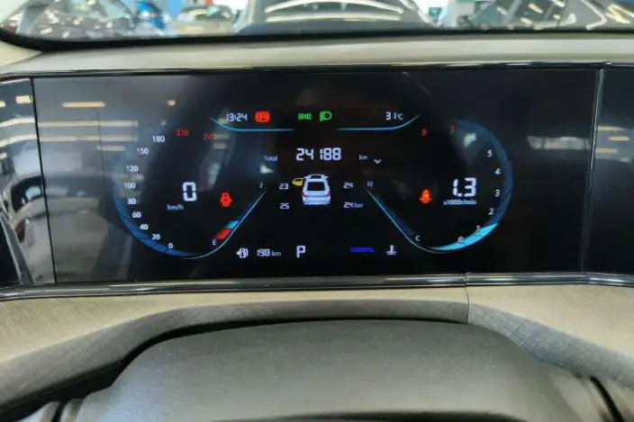 Changan Eado 2023 Model PLUS Changxiang Edition Blue whale NE 1.4T GDI DCT Noble Model – фото 8