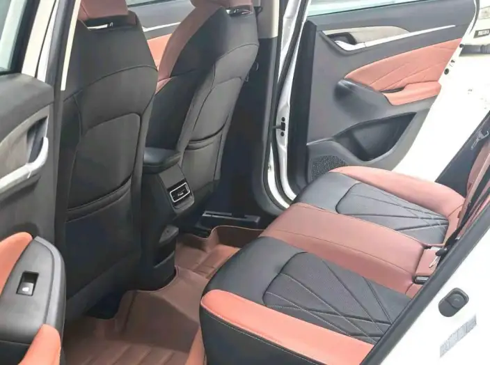 Changan Eado 2023 Model PLUS Changxiang Edition Blue whale NE 1.4T GDI DCT Noble Model – фото 10