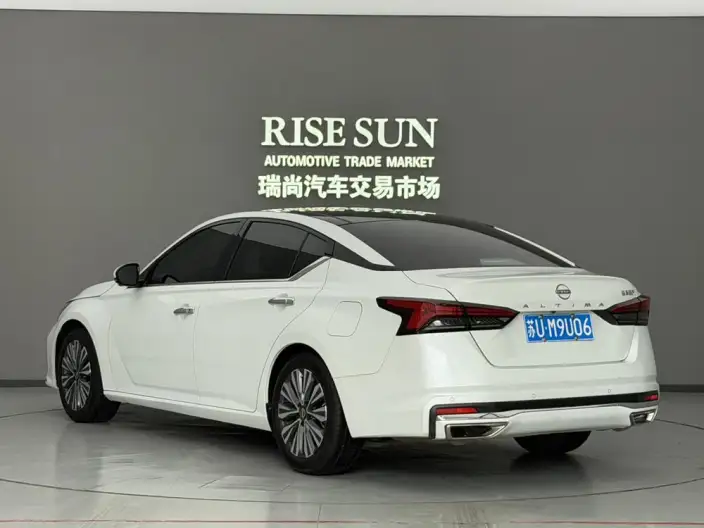 Nissan Teana 2022 Model 2.0L XL-Upr Premium Edition – фото 3