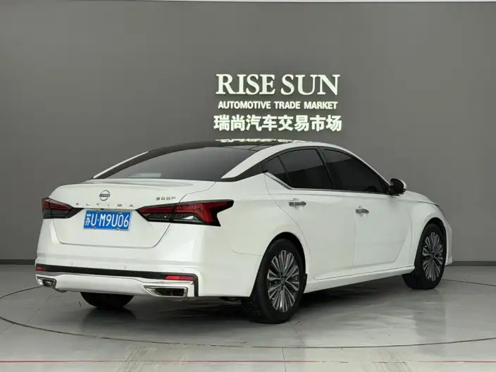 Nissan Teana 2022 Model 2.0L XL-Upr Premium Edition – фото 5