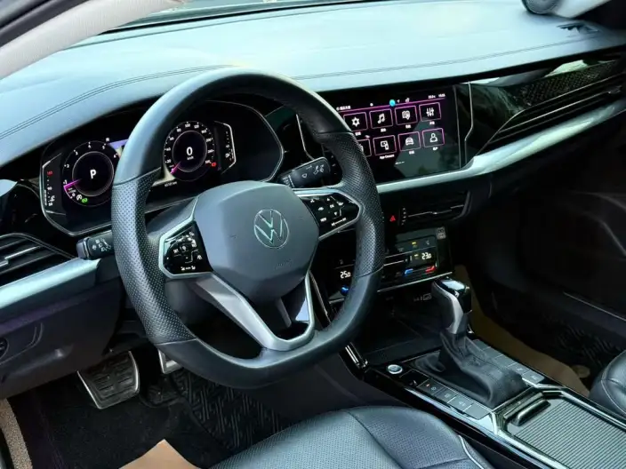 Volkswagen Passat 2023 Model Facelift 330TSI Deluxe Edition – фото 8
