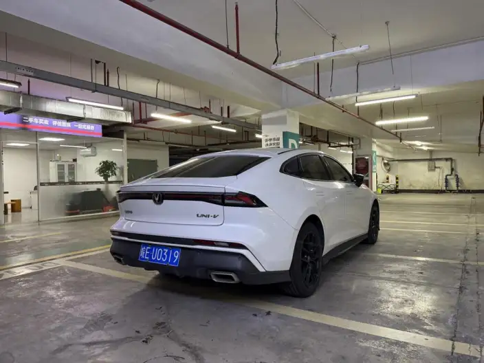Changan UNI-V 2024 Model 1.5T Noble Model – фото 7