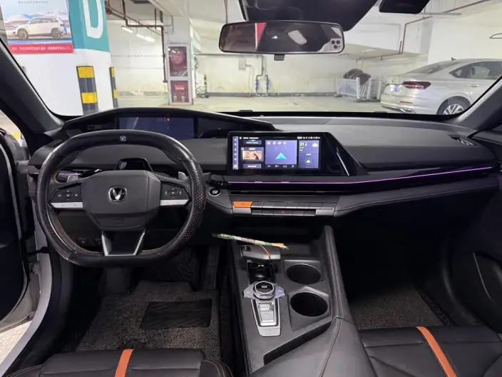 Changan UNI-V 2024 Model 1.5T Noble Model – фото 8