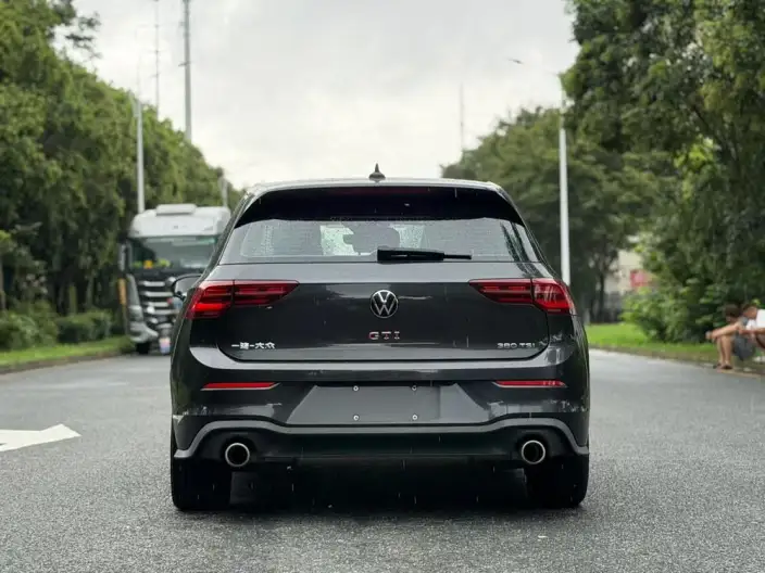 Volkswagen Golf GTI 2021 Model 380TSI DSG GTI – фото 5
