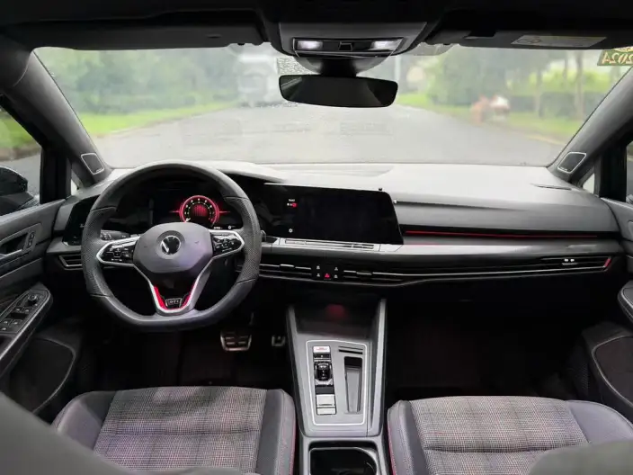 Volkswagen Golf GTI 2021 Model 380TSI DSG GTI – фото 7