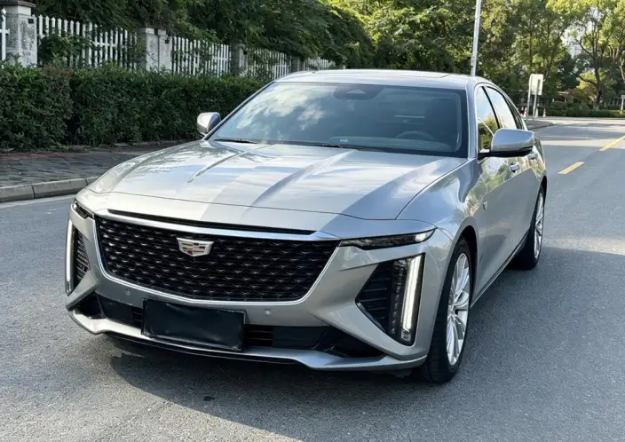 Cadillac CT6 2023 Model 28T Luxury Model – фото 1