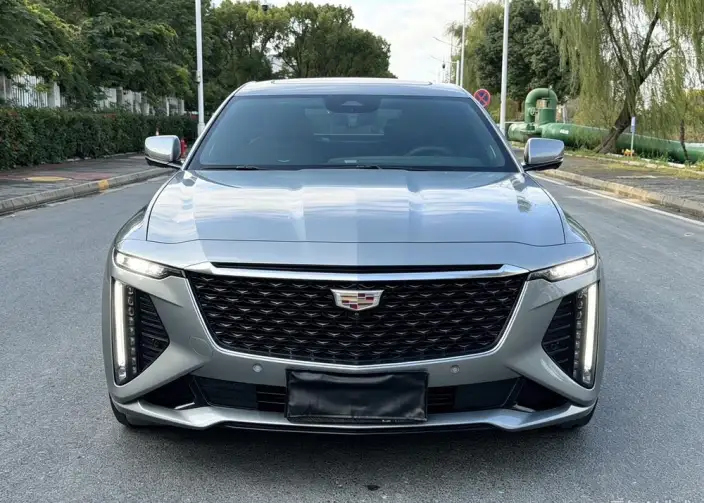 Cadillac CT6 2023 Model 28T Luxury Model – фото 2