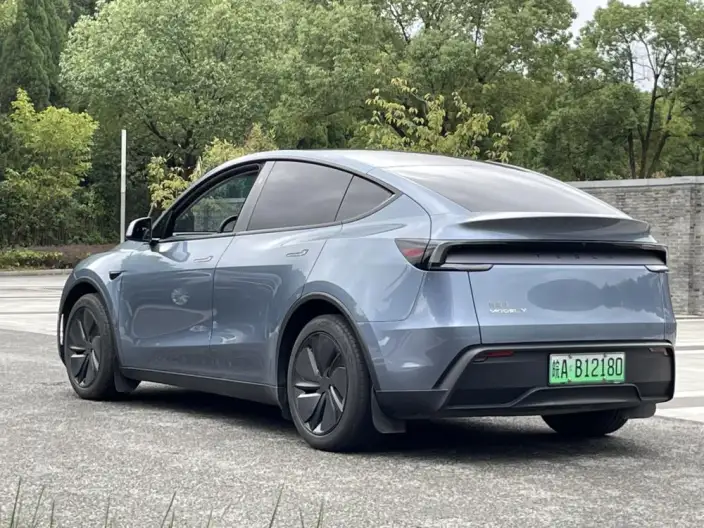 Model Y 2025 Model Rear-wheel drive version – фото 4