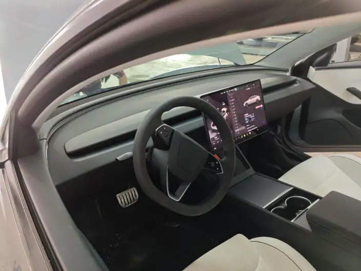 Model 3 2025 Model Facelift High performance All-wheel drive version – фото 6