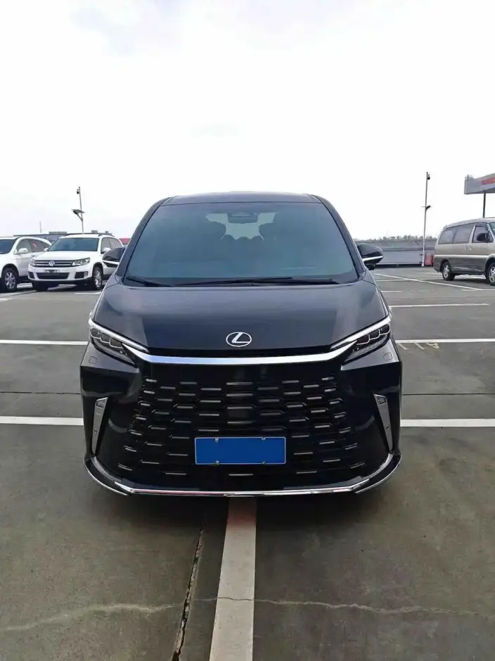 Lexus LM 2023 Model 500h DIRECT4 VI seat Respect Edition – фото 2