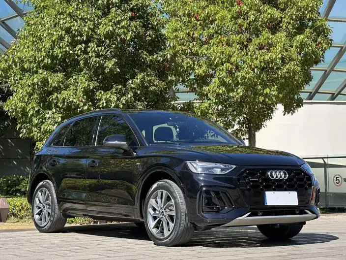 Audi Q5L 2023 Model 40T Luxury Dynamic Model – фото 3