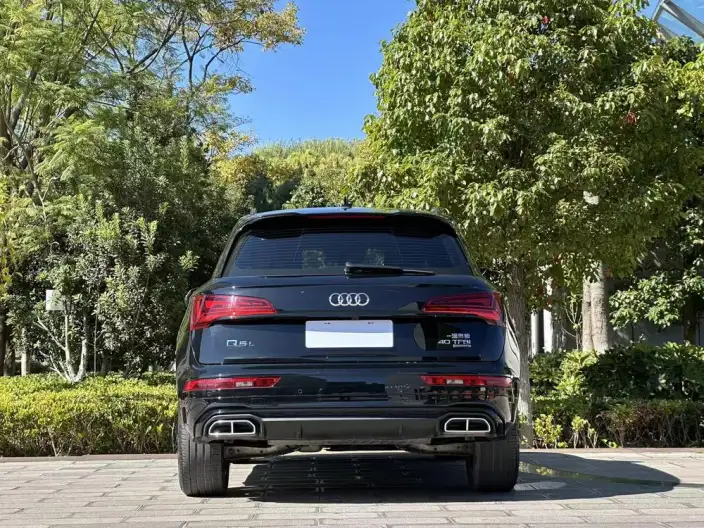 Audi Q5L 2023 Model 40T Luxury Dynamic Model – фото 6