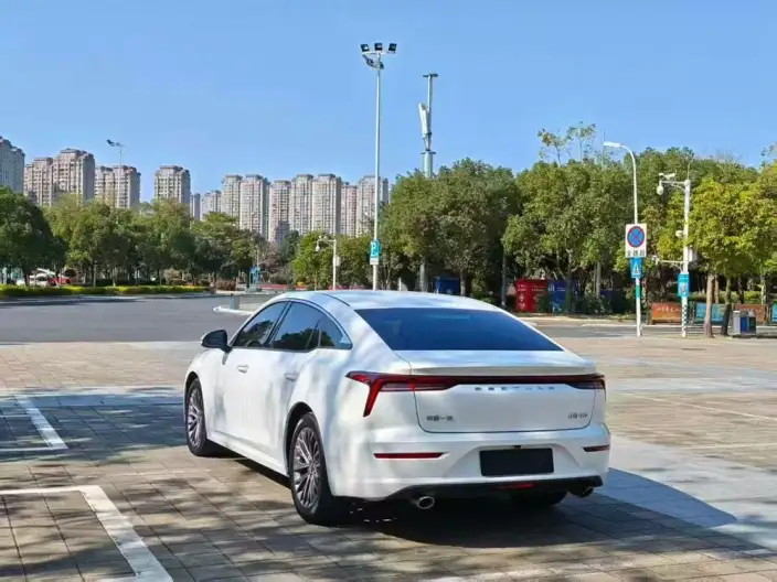 BESTUNE B70 2023 Model Third generation 1.5T Automatic Enjoy Edition Model 70th Anniversary Memorial Edition