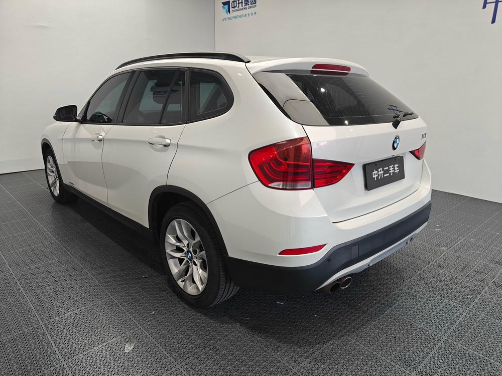 BMW X1 2015 sDrive18i Fashion Advanced – фото 4