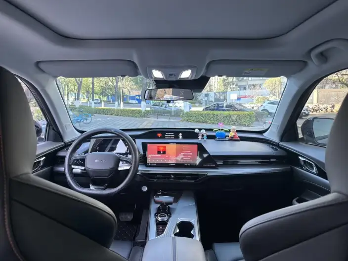 Changan Auchan Z6 2022 Model Blue whale 1.5T DCT Smart Edition Model – фото 8