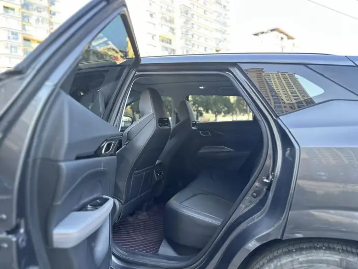 Changan Auchan Z6 2022 Model Blue whale 1.5T DCT Smart Edition Model – фото 10