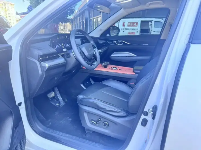 Changan Auchan Z6 2023 Model Blue whale 1.5T DCT Smart Cool Model – фото 10